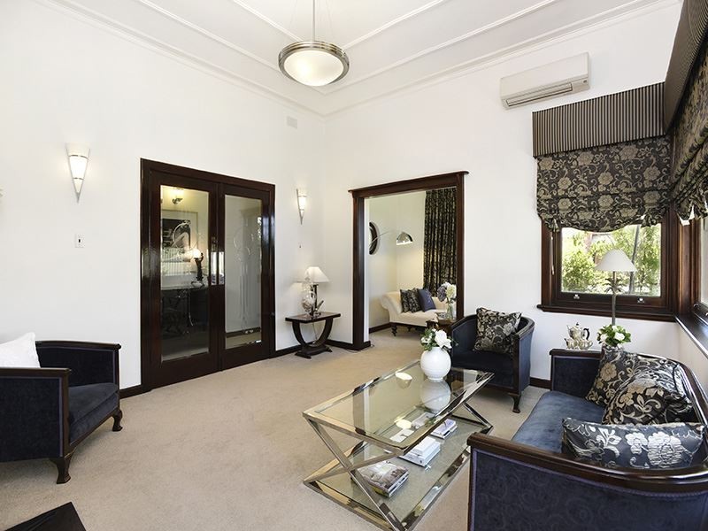 19 Hill Street, Victor Harbor SA 5211