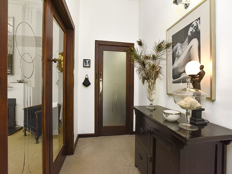 19 Hill Street, Victor Harbor SA 5211