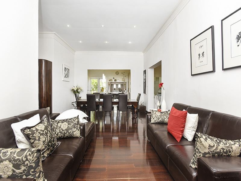 19 Hill Street, Victor Harbor SA 5211