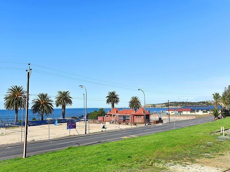 202/162 Hindmarsh Road, Victor Harbor SA 5211