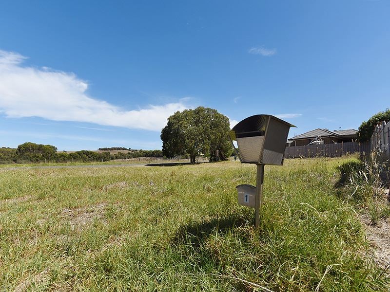 1 Minke Whale Drive, Encounter Bay SA 5211