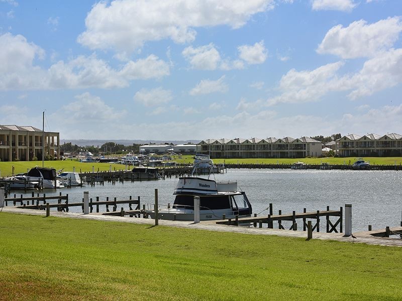 7 Providence Place, Hindmarsh Island SA 5214