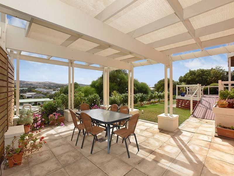 14 Trigg Street, Port Elliot SA 5212