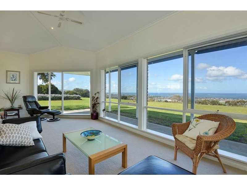 67 Ferrier Drive, Victor Harbor SA 5211