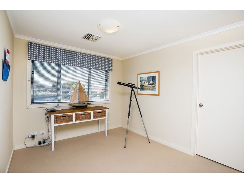 1 Arcadia Avenue, Hindmarsh Island SA 5214