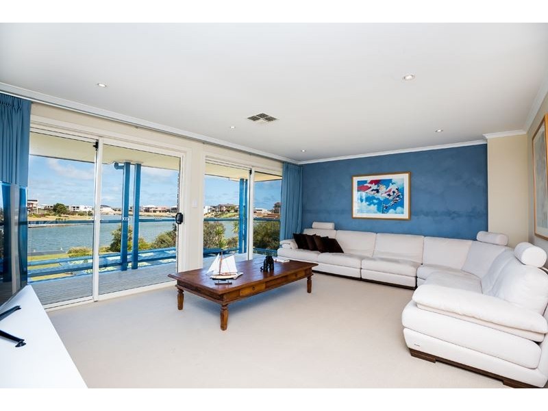 1 Arcadia Avenue, Hindmarsh Island SA 5214