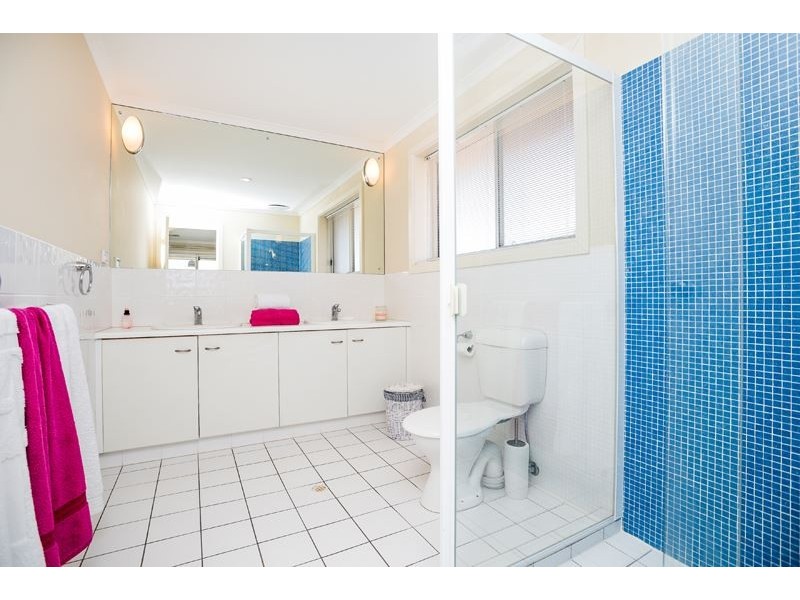 1 Arcadia Avenue, Hindmarsh Island SA 5214