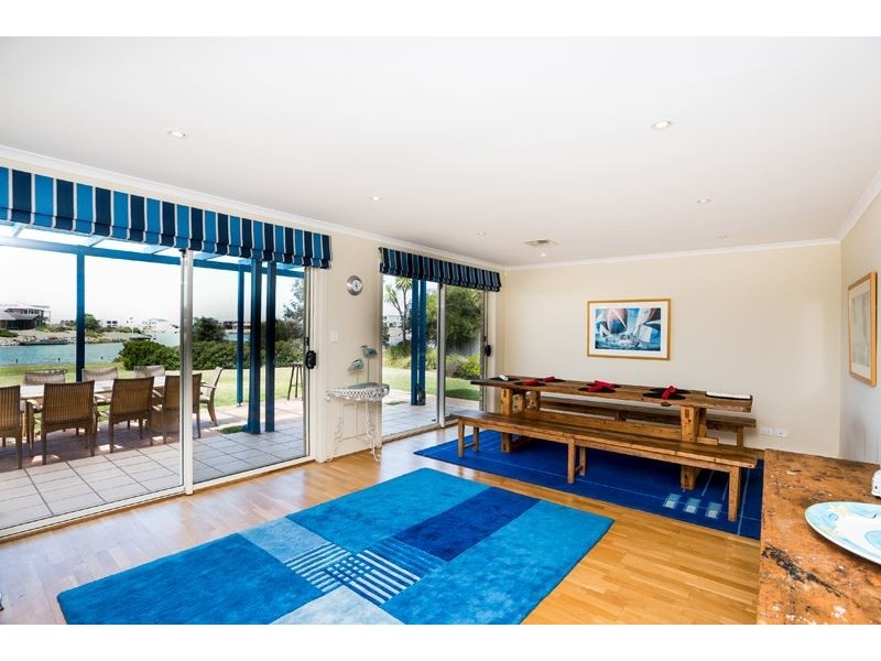 1 Arcadia Avenue, Hindmarsh Island SA 5214