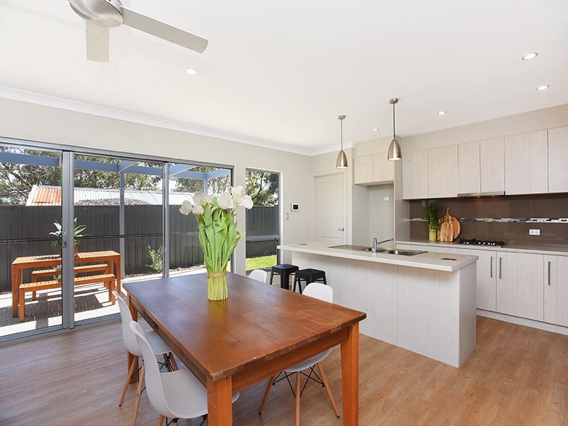 6 Keithalan Avenue, Victor Harbor SA 5211