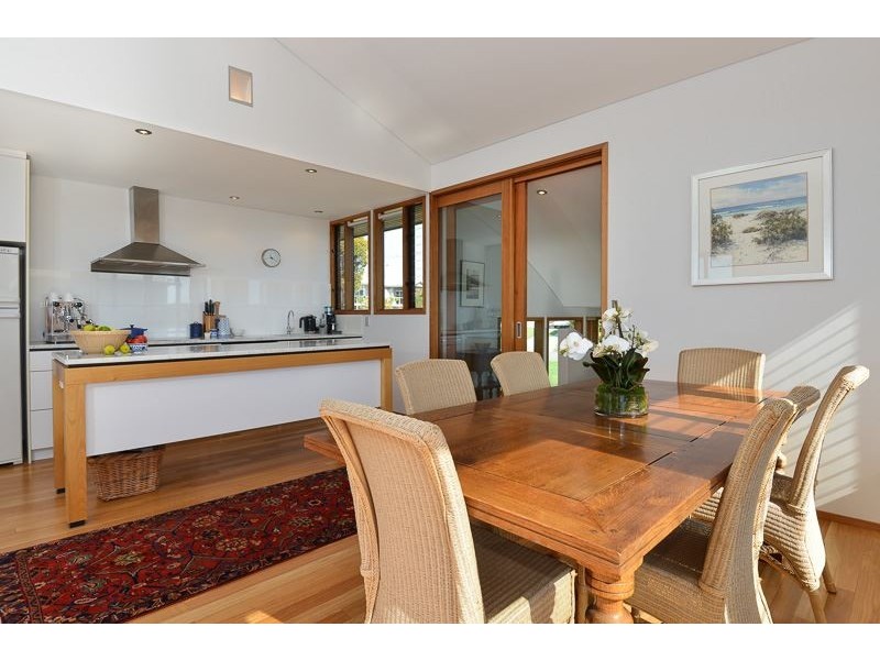 12 Viking Street, Encounter Bay SA 5211