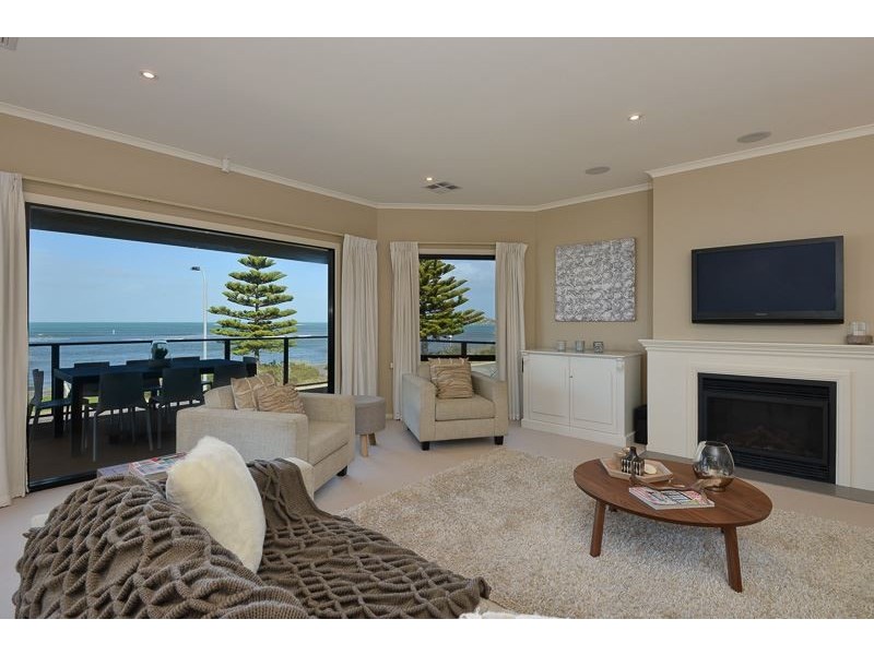 17 Franklin Parade, Encounter Bay SA 5211