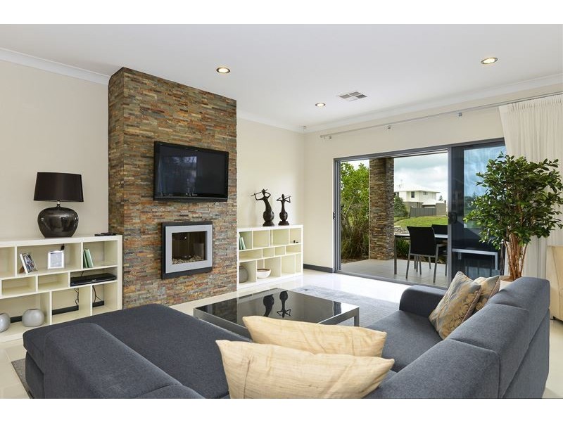 38 Malen Avenue, Victor Harbor SA 5211