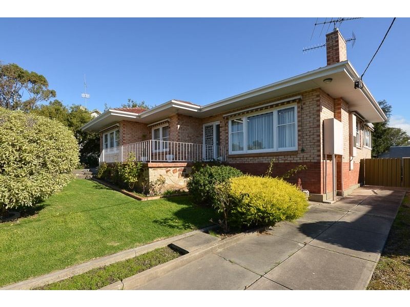 23 Riverview Road, Victor Harbor SA 5211