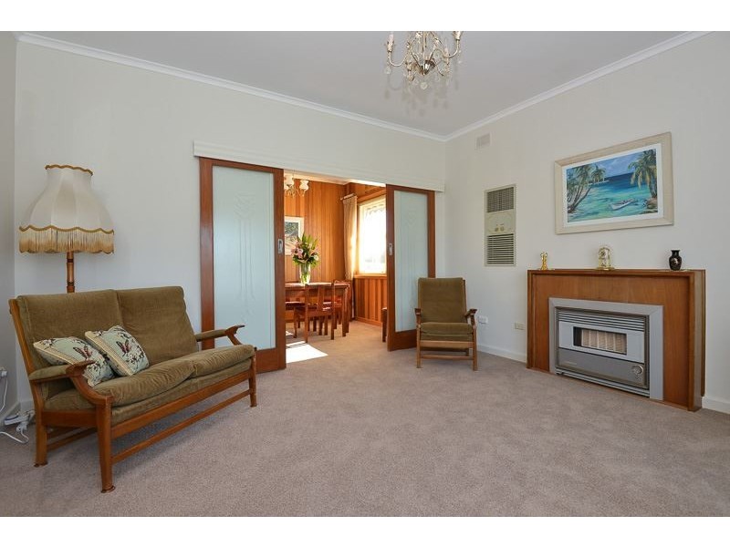 23 Riverview Road, Victor Harbor SA 5211