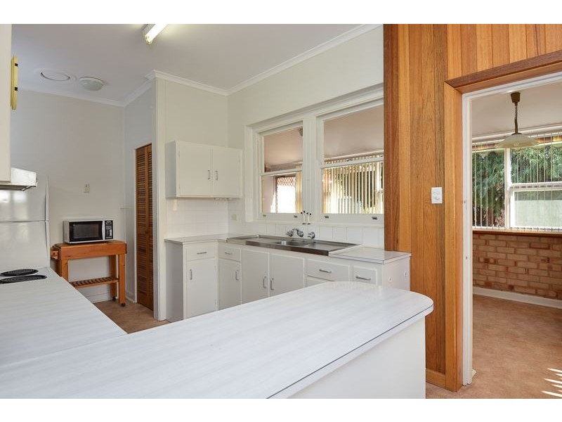 23 Riverview Road, Victor Harbor SA 5211