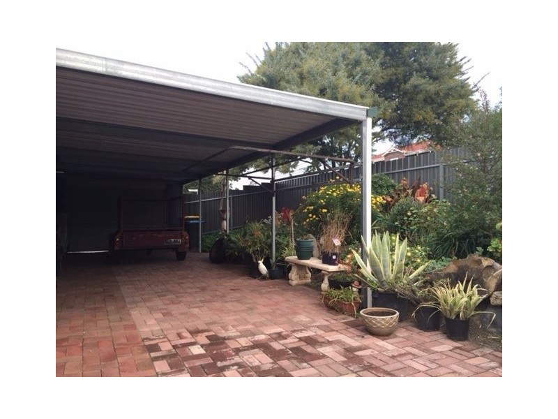 12 Laurie Ave, Encounter Bay SA 5211