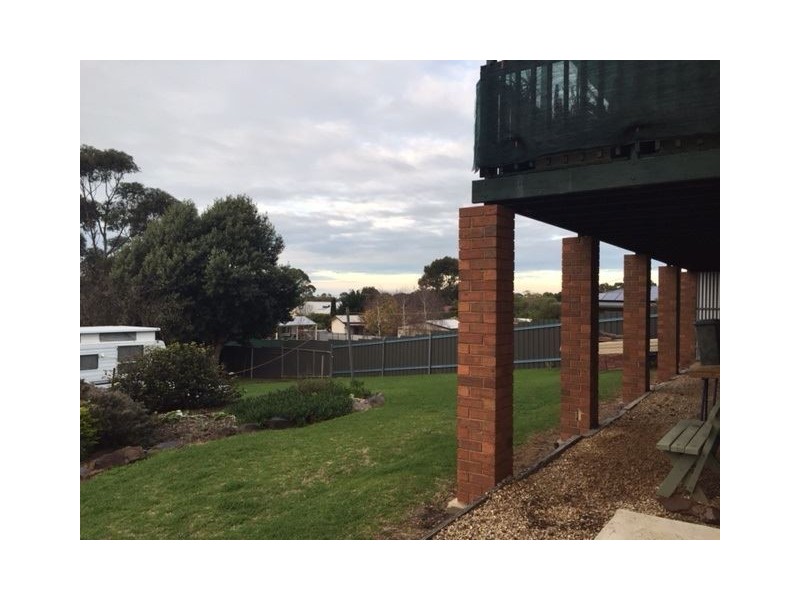 12 Laurie Ave, Encounter Bay SA 5211