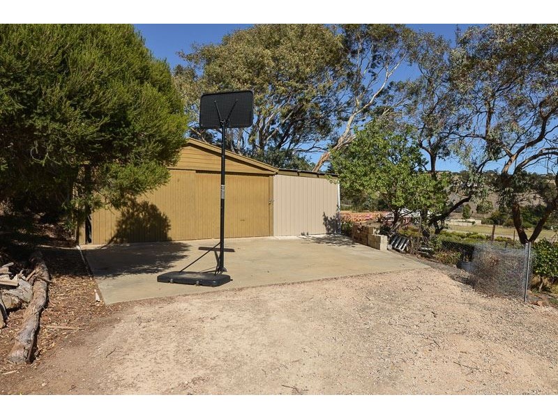 25 White Crescent, Encounter Bay SA 5211