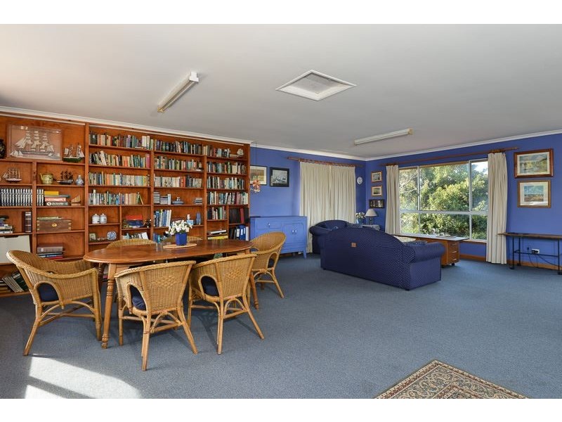 4 Jenkins Avenue, Victor Harbor SA 5211