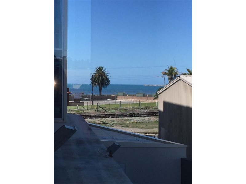 207/162 Hindmarsh Road, Victor Harbor SA 5211