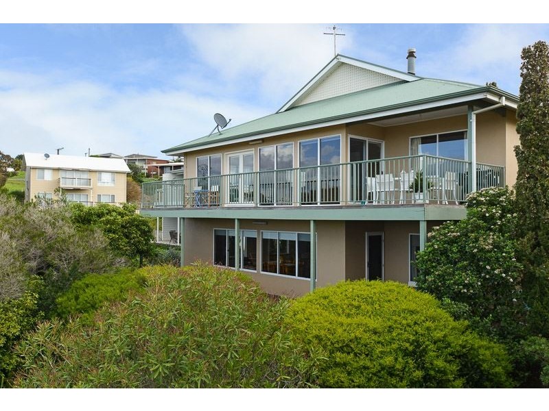 28 Rumbelow Street, Encounter Bay SA 5211