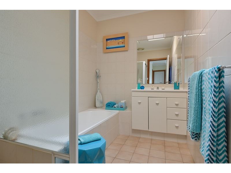 28 Rumbelow Street, Encounter Bay SA 5211