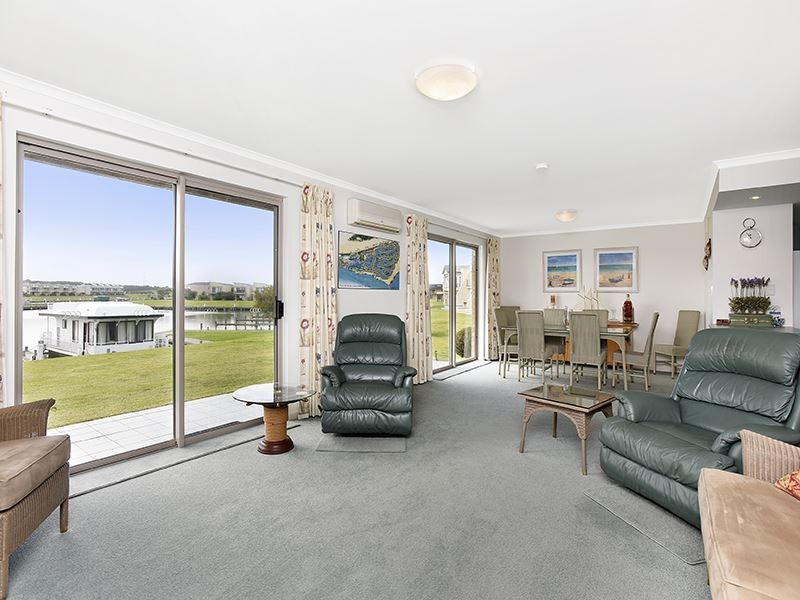 100 Arcadia Avenue, Hindmarsh Island SA 5214