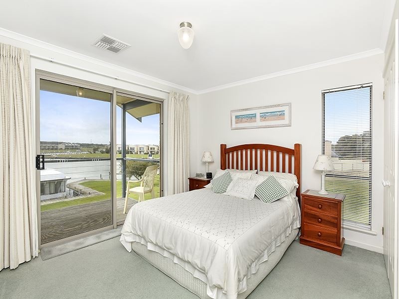 100 Arcadia Avenue, Hindmarsh Island SA 5214