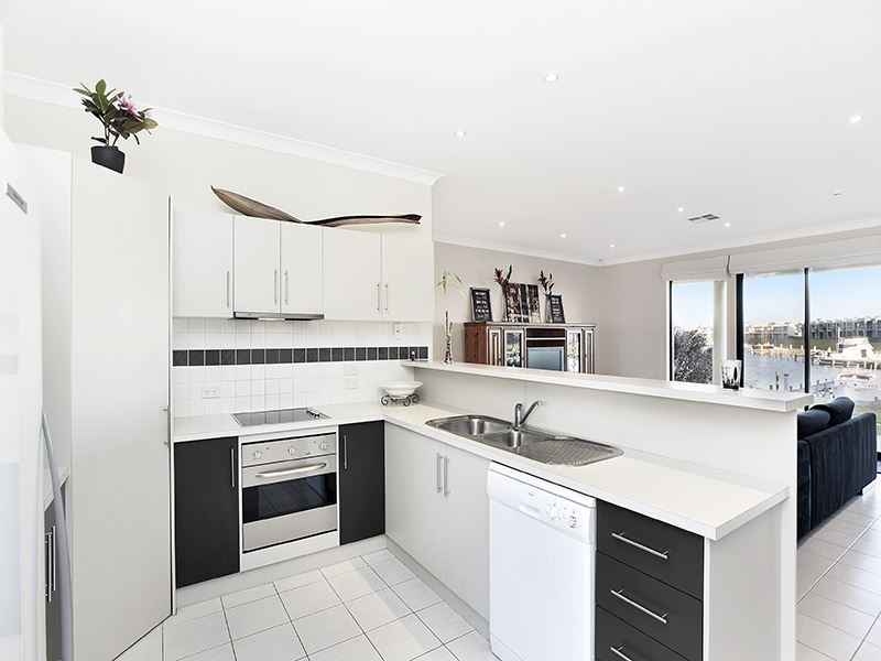 31 Vesta Drive, Hindmarsh Island SA 5214