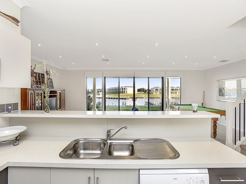 31 Vesta Drive, Hindmarsh Island SA 5214