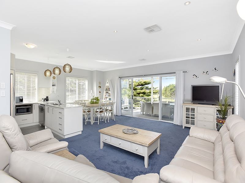 1B Billabong Road, Goolwa South SA 5214