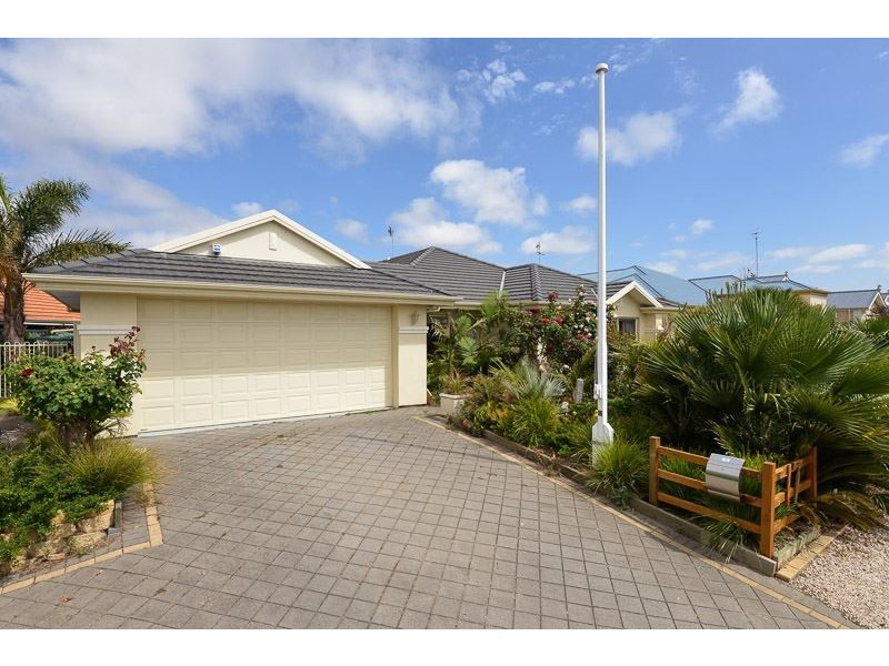 17 Victor Avenue, Encounter Bay SA 5211