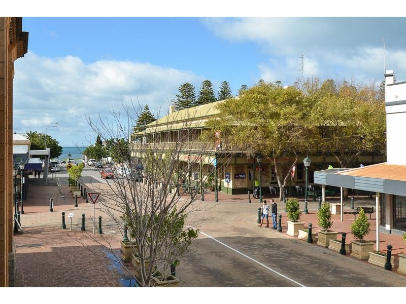 41 Victoria Street, Victor Harbor SA 5211