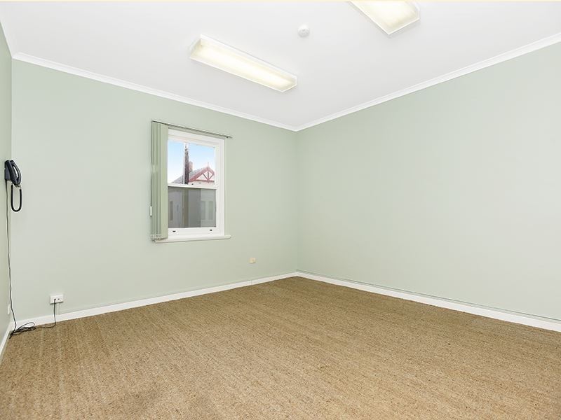41 Victoria Street, Victor Harbor SA 5211