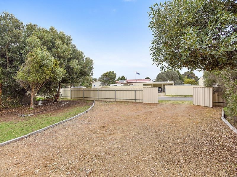 12 Ferguson Road, Goolwa Beach SA 5214