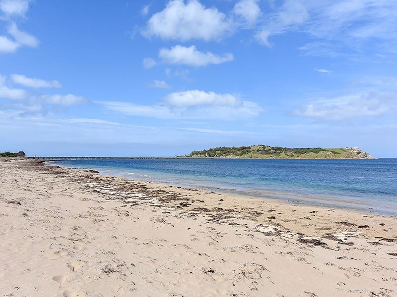 6 Esplanade, Victor Harbor SA 5211