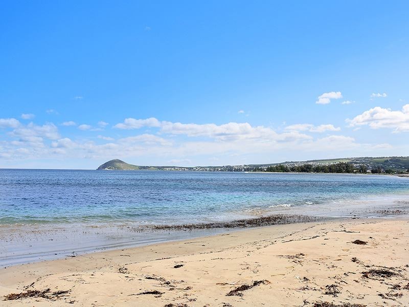 6 Esplanade, Victor Harbor SA 5211