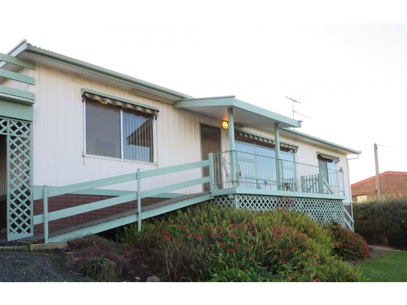 13 Harpoon Avenue, Encounter Bay SA 5211