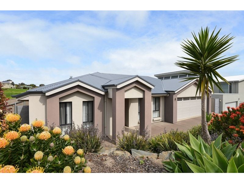 3 Fairway Drive, Mccracken SA 5211