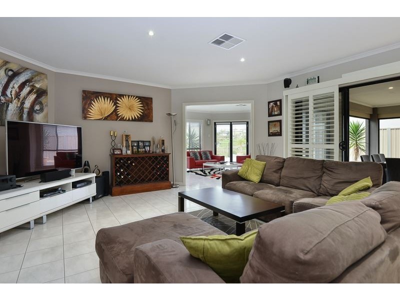 3 Fairway Drive, Mccracken SA 5211