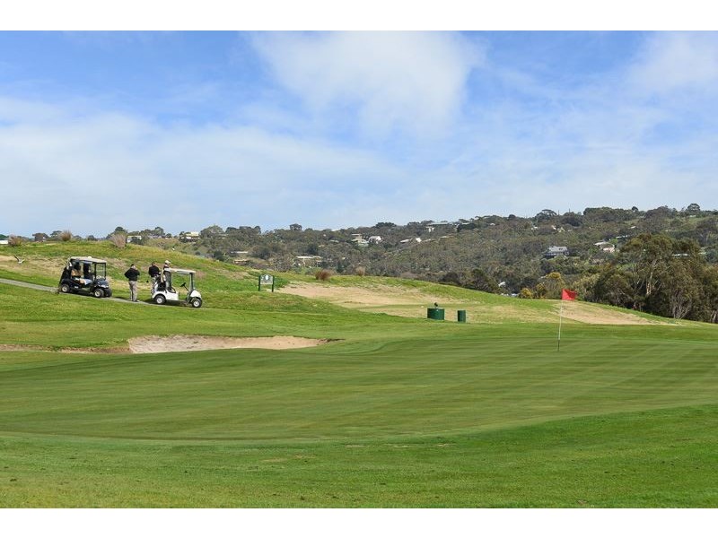 3 Fairway Drive, Mccracken SA 5211