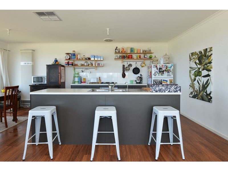 6 Hump Back Road, Encounter Bay SA 5211