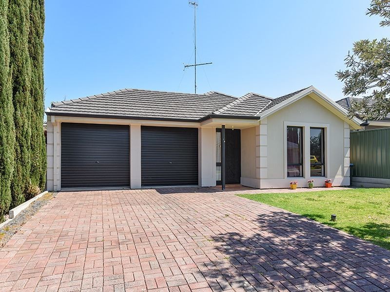 13 Robb Street, Encounter Bay SA 5211