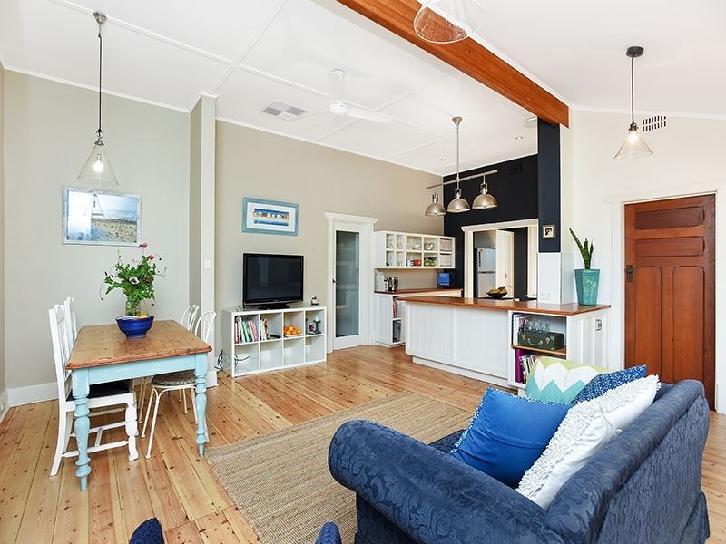 12 Pine Avenue, Victor Harbor SA 5211