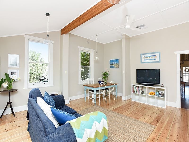 12 Pine Avenue, Victor Harbor SA 5211