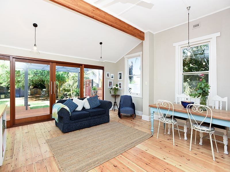 12 Pine Avenue, Victor Harbor SA 5211