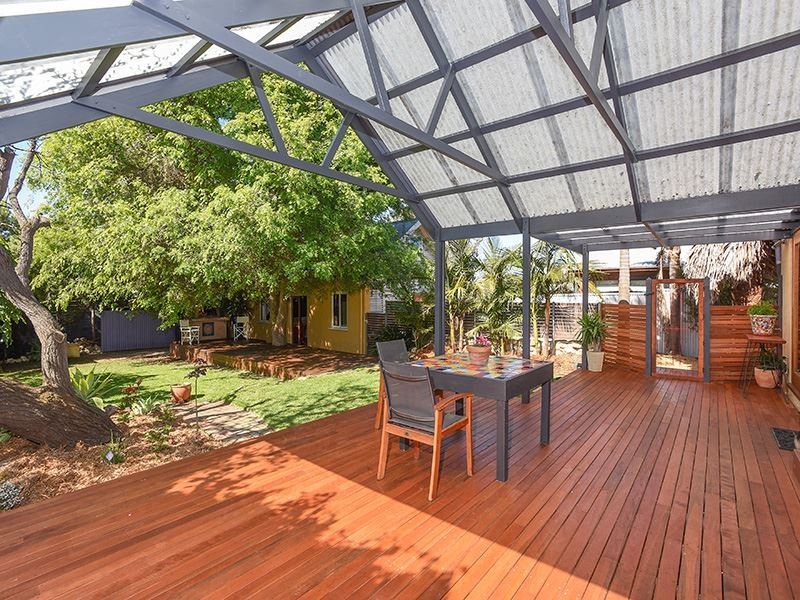 12 Pine Avenue, Victor Harbor SA 5211
