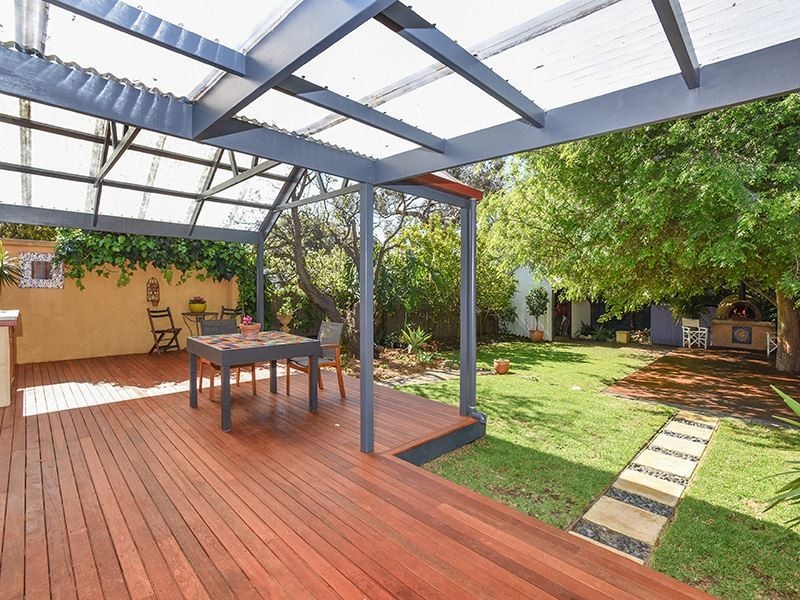 12 Pine Avenue, Victor Harbor SA 5211