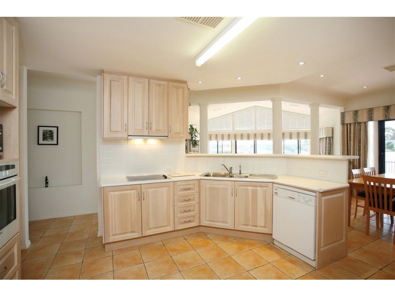 48 Islander Drive, Encounter Bay SA 5211