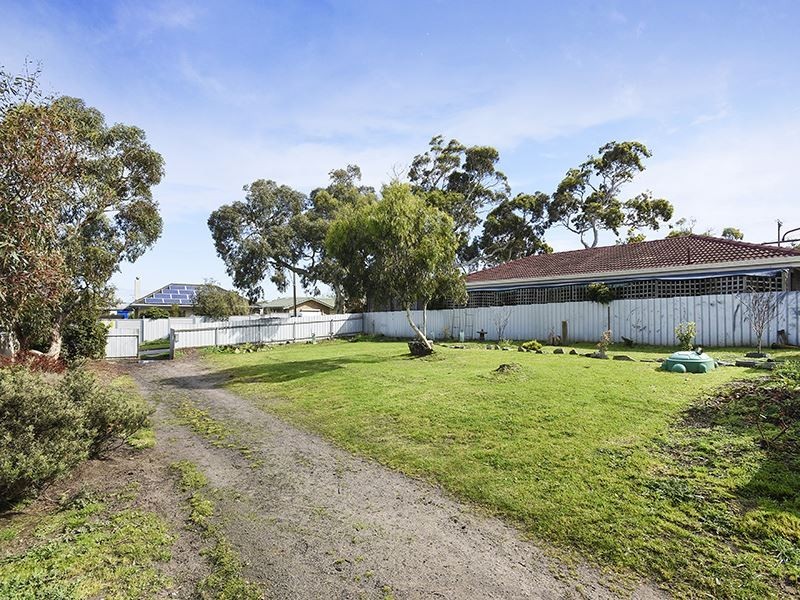 22 Walker Street, Hayborough SA 5211